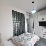 Apartment Esi's *